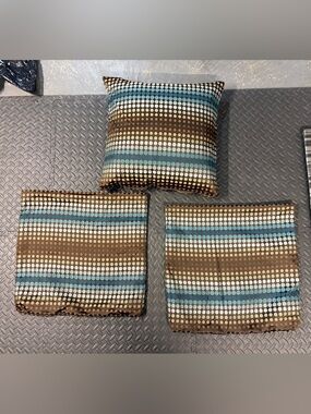 3 Polka dot decorative pillow covers